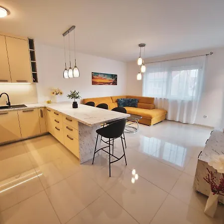 Klara Apartmán *